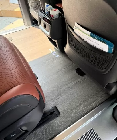Độ sàn gỗ xe ô tô nâng cấp limousine cao cấp