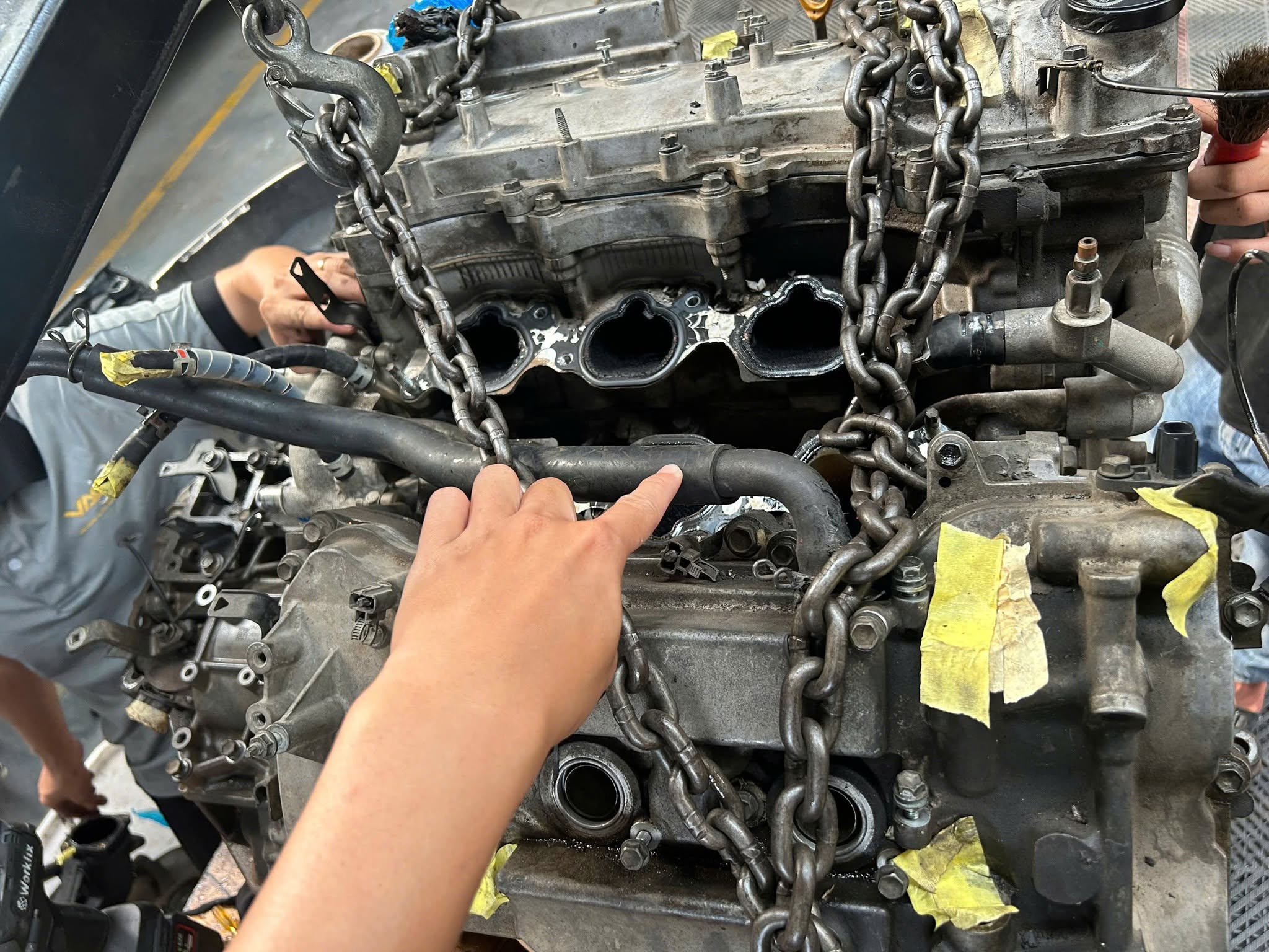 Những sai lầm âm thầm bào mòn tuổi thọ xe hơi