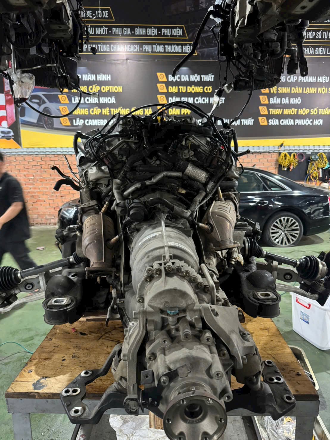 Những Nguyên Nhân Phổ Biến Khiến Đèn Check Engine Mercedes Phát Sáng