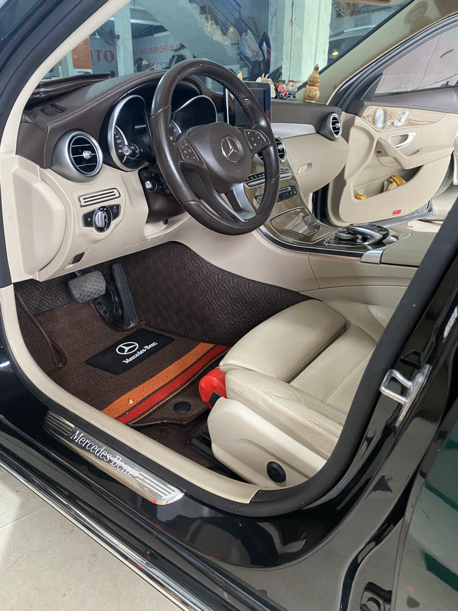 Độ sàn cho dòng xe Mercedes-Benz