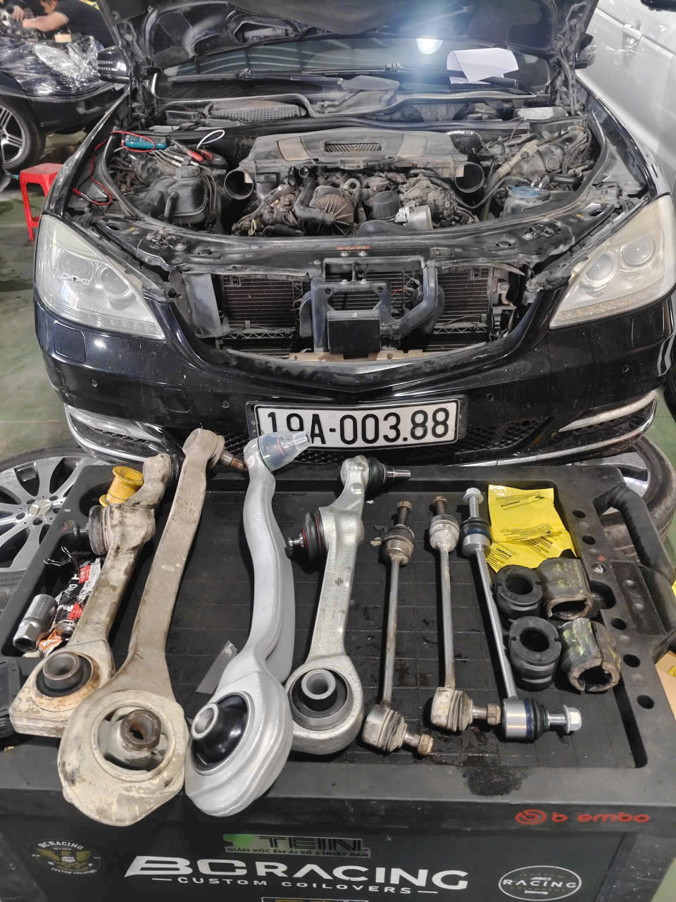 Những Hư Hỏng Thường Gặp Khi Sửa Xe Mercedes Sau Va Chạm