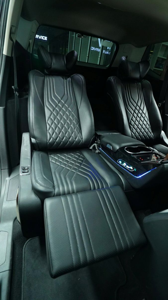 Độ ghế Limousine Canival thủ đức