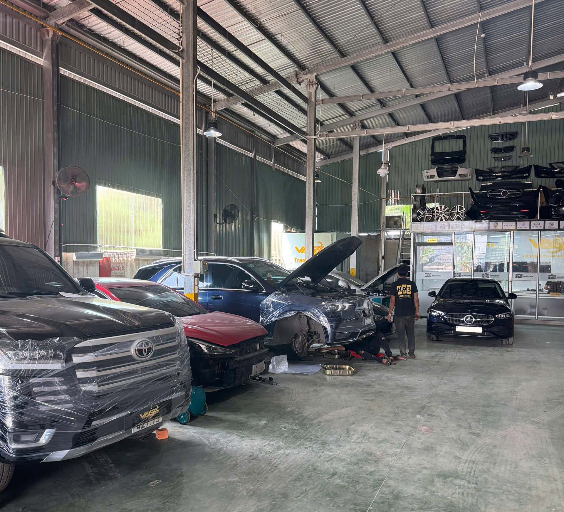 vệ sinh nội thất ô tô thủ đức chuyên nghiệp tại H93workshop