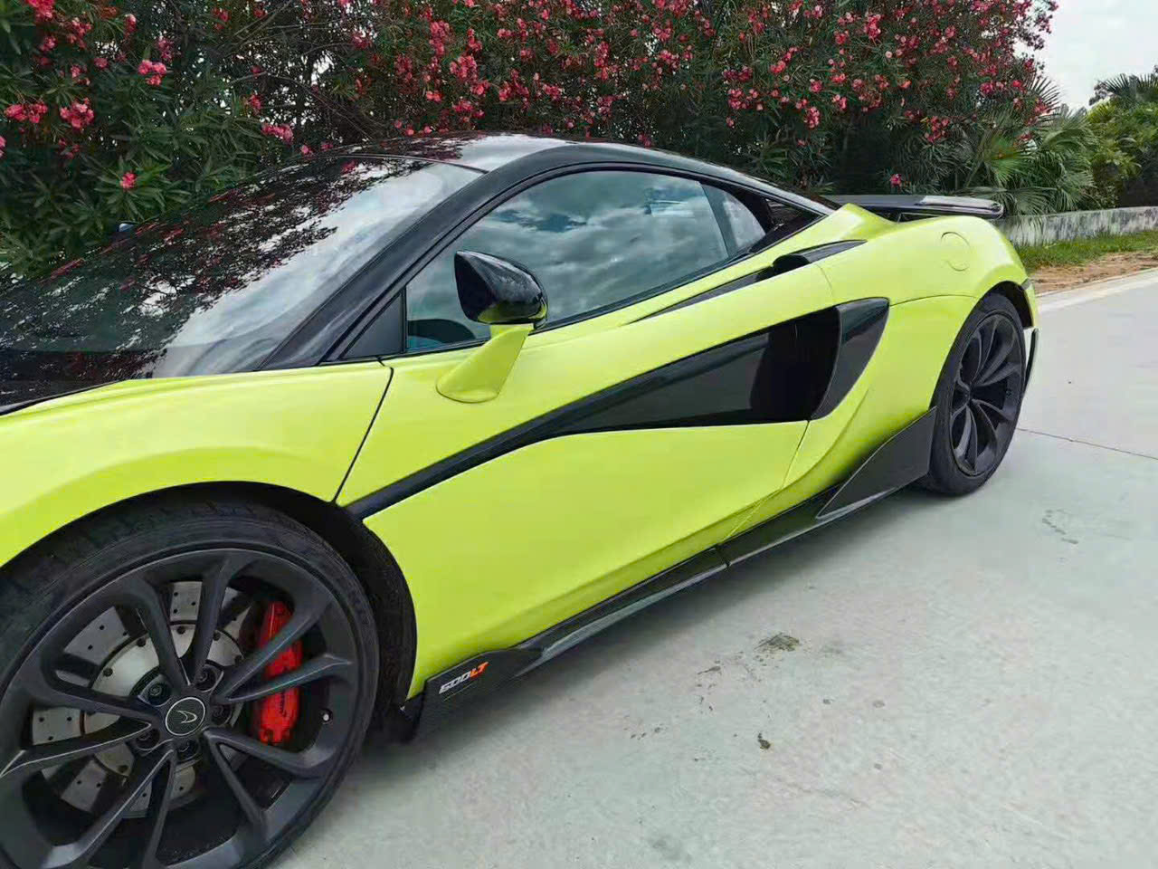 Độ bodykit McLaren thủ đức