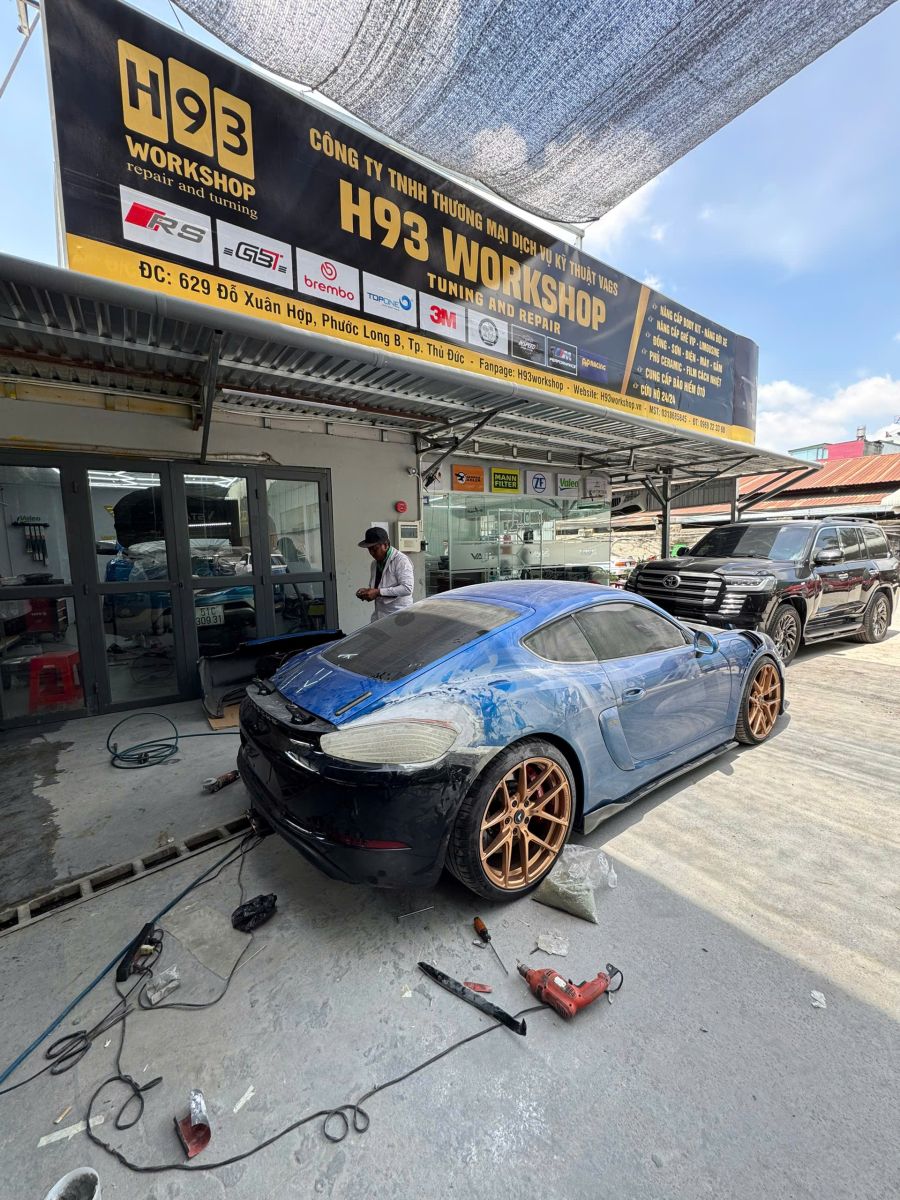 đồng sơn porsche thủ đức