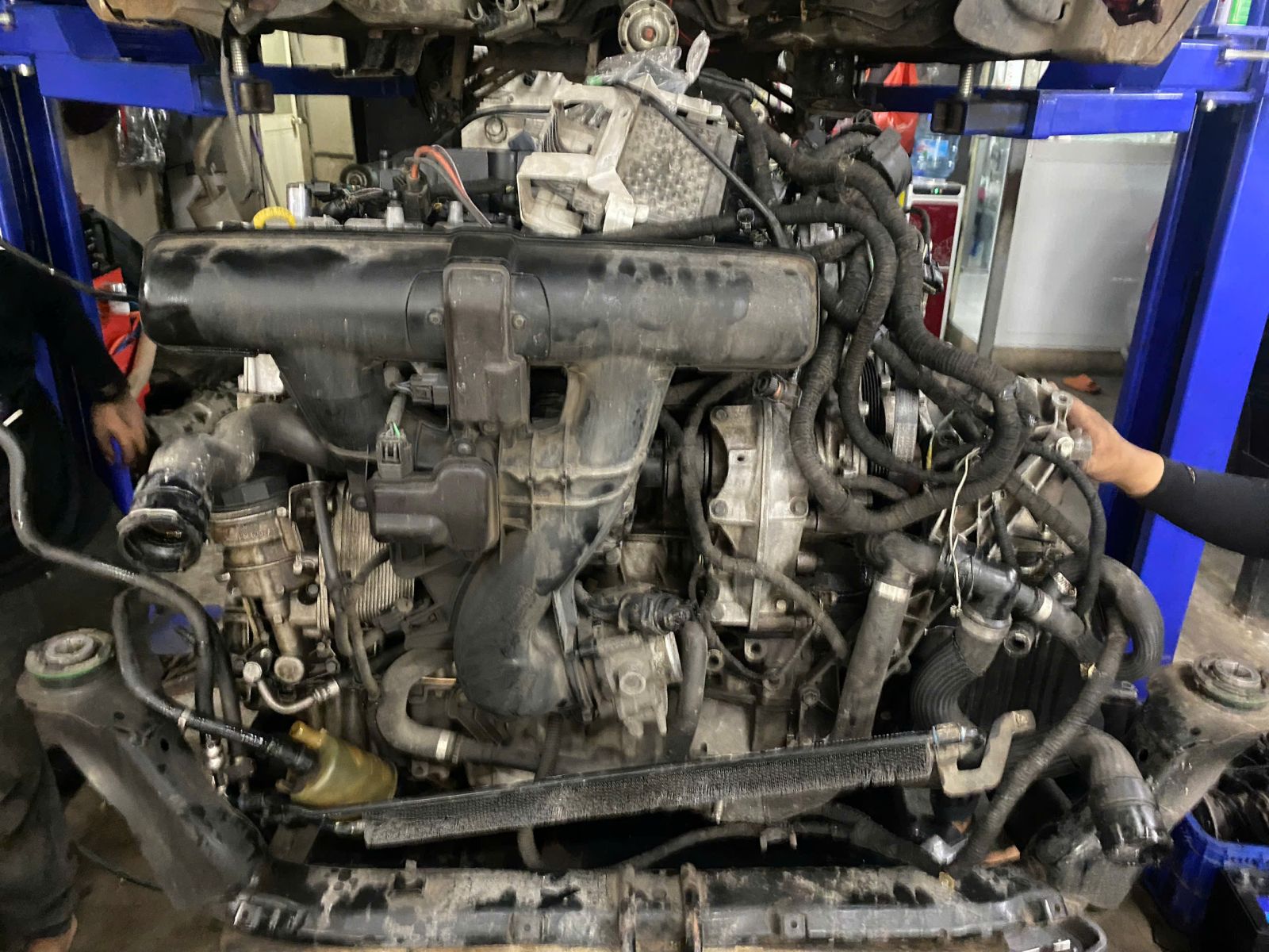 bảo dưỡng gầm thay thế càng audi thủ đức